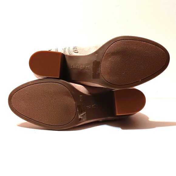 Indigo Rd. Satori Western Faux-Suede Block Heel Ankle Boots - Picture 8 of 10